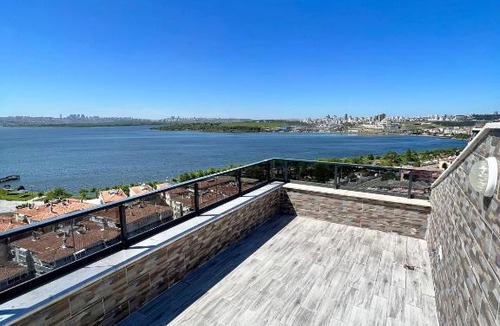 Kucukcekmece Apartment | SAWA HOUSE LOFT WITH SEA VIEW