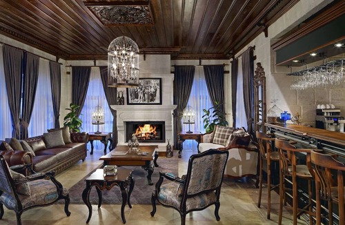 Mustafapasa Hotel | Scenic Garden Cave Suite with Lush Surroundings | Free Parking w/Outdoor Pool