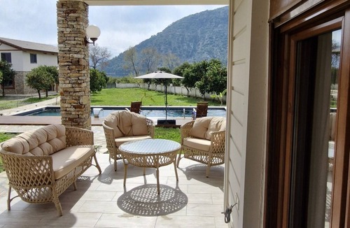 Candır Villa | Sea and lake, sun and sand, history and geography we offer you with family warm.