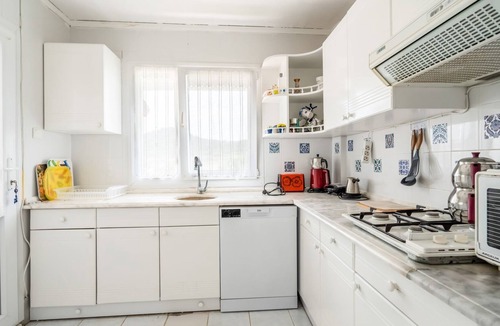 Ayvalik Apartment | Seafront Duplex Villa With Garden in Ayvalik