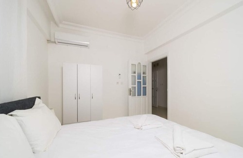 Alanya Apartment | Serene Flat with Balcony Near Beach in Antalya