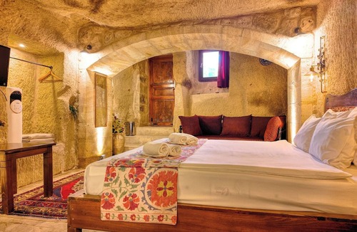 Ortahisar Hotel | Shiraz Cave Cappadocia