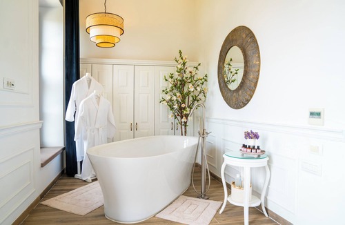 Ayvalik Hotel | Siyah Lale Cunda 1841