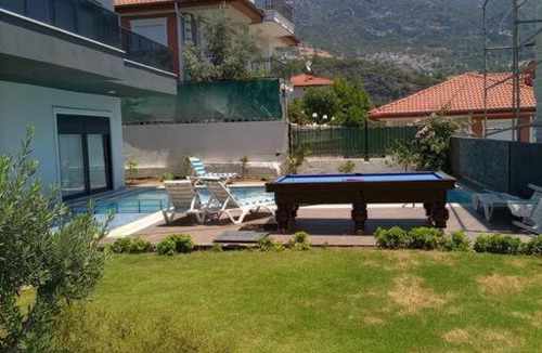 Tepe Villa | Sleeps 10, Private Pool Villa with Playground - AWZ 259