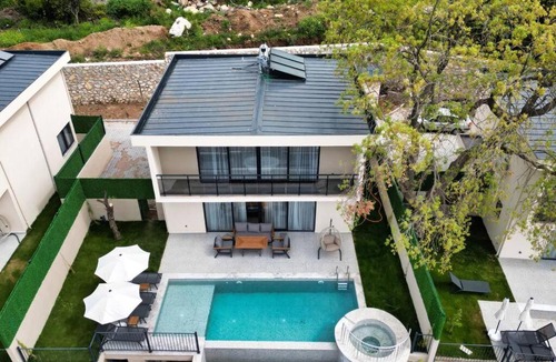 Uzunyurt Villa | Sleeps 4 Modern and Luxurios Villa AWZ 271