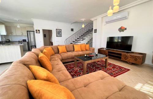 Kargicak Villa | Sleeps 8 Spacious and Airy Villa with Private Pool - AWZ 284