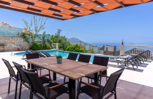 Kalkan Villa | Spacious 5 Bedroom Villa, Stunning Sea Views and Heated Pool