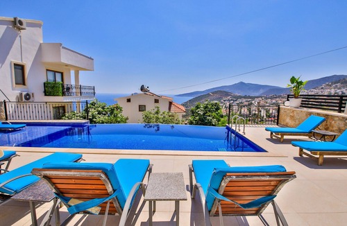 Kalkan Villa | Spacious, family friendly 4-bedroom villa near Kalkan Centre