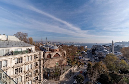 Tophane Apartment | Spacious Terrace Apartment with 360 Bosphorus Views & Elevator