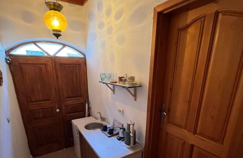 Bozcaada Apartment | Studio Flat 5 min to Ayazma Beach in Bozcaada