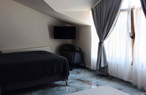 Goynuk Resort | Stunning 2-Bedroom Villa with Heated Pool & Jacuzzi in Antalya, Kemer