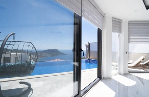 Kalkan Villa | Stunning 4-bedroom Villa in Kaş With Private Pool and Breathtaking Ocean Views