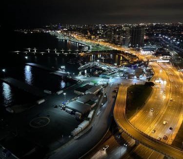 Zeytinburnu Apartment | Stylish Suite with Great View