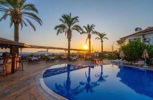 Fethiye City Center Apartment | Sunset Beach Club Aqualettings Poseidon 7