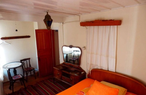 Ayvalik City Center House | Taksiyarhis Pension