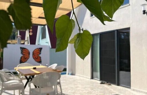 Yaniklar Villa | Tiny Villa with Private Pool in Fethiye Burns