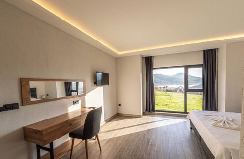 Gokceada Hotel | Tolstoy'un Bisikleti Otel