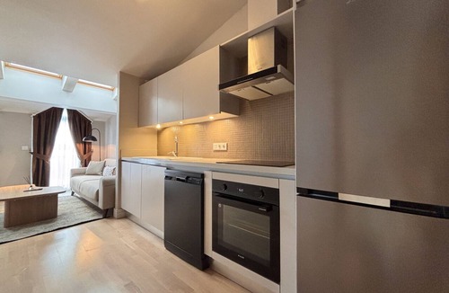 Karakoy Apartment | Top-floor terrace apartment near Galataport