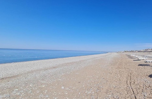 Cenger Villa | Triplex Villa I Private Beach I Walking Distance to the Sea 300 meters