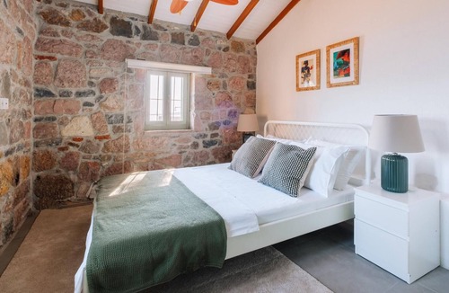 Ayvalik House | Unique Cunda Experience, Stone House w Private Bay