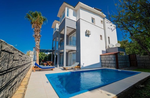 Patara Villa | UNUTULMAZ ZAMANLAR YAŞAYABİLECEĞİNİZ GÜN BATIMI VE DENİZ MANZARALInPATARA EVLERİ