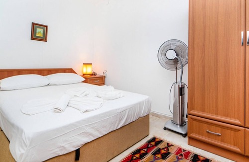 Koycegiz Apartment | Vacation Flat w Garden Patio BBQ in Dogusbelen