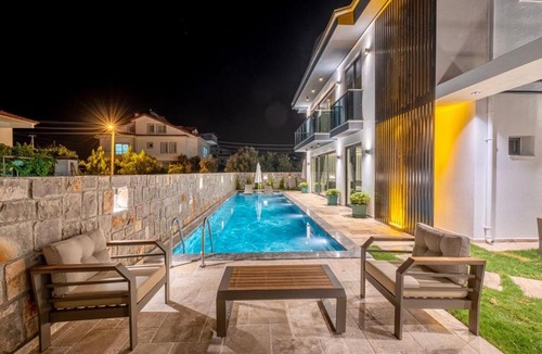 Ciftlik Villa | Villa Akrovea