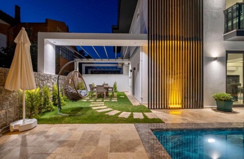 Ciftlik Villa | Villa Akrovea