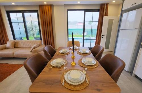 Yaniklar Villa | Villa Eisa / Fethiye Yanıklar