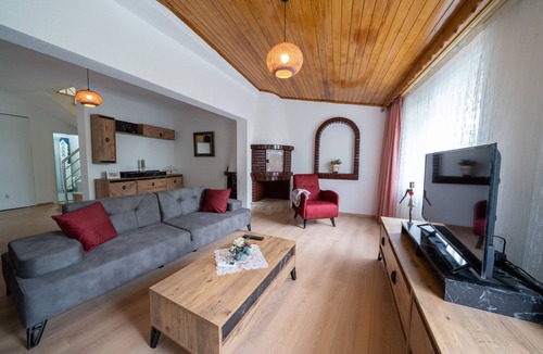 Icmeler City Center Villa | Villa Kapa Icmeler Daily Weekly Rentals