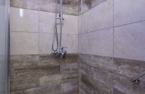 Bogazkent Villa | Villa Lale 4 Bed villa with modern kitchen