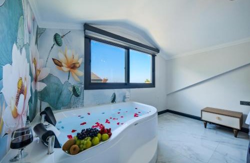 Oludeniz Villa | Villa Lotus/Ölüdeniz Isıtmalı kapalı havuzlu