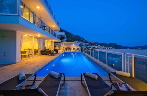 Kalkan Villa | Villa Lumiere 3 Luxurious 5 bed Villa in Kiziltas Kalkan With sea Views