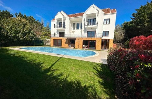 Buyukcekmece Villa | Villa Nur