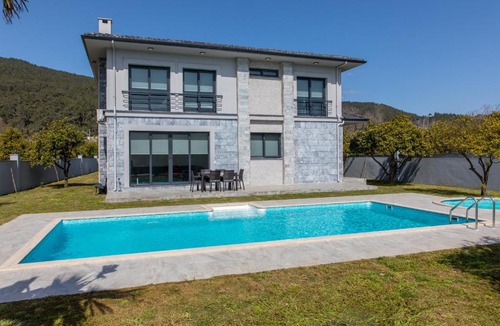 Atakoy Villa | Villa Tanem Atakoy Daily Weekly Rentals