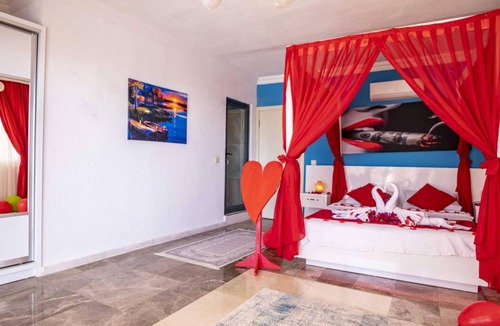 Islamlar Villa | Villa with Pool, Jacuzzi and Sea View in Kas