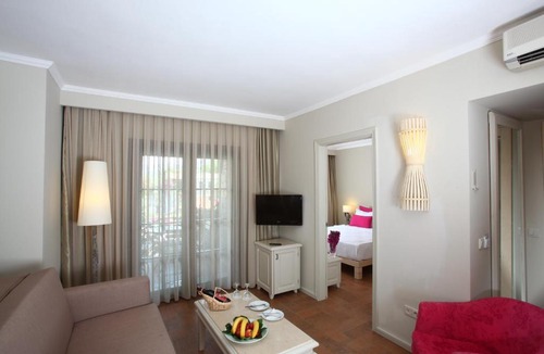 Torba Hotel | Zeytinada Hotel