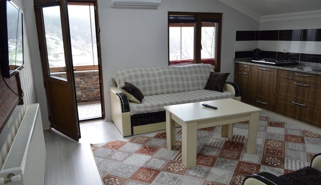 Özkan Pansiyon in Caykara