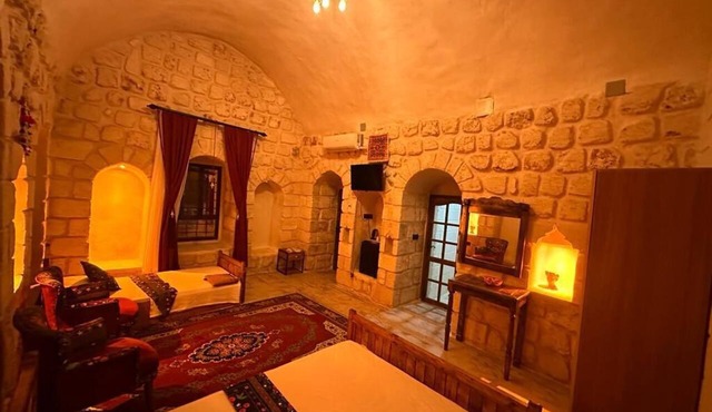 Şikeft Butik Otel in Midyat