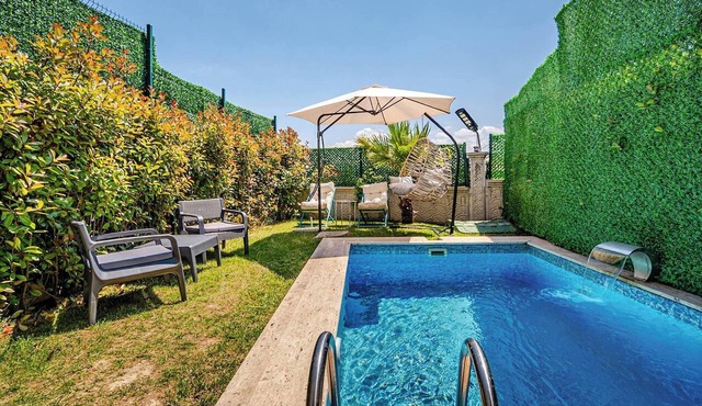 2 Superior Villa Isıtmalı Havuz ve Deniz Manzara in Dilovasi