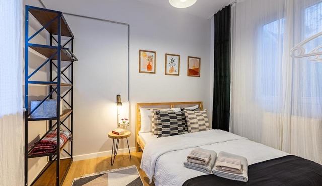 2BR Historical apartment 5 min to Taksim Sq in Istanbul
