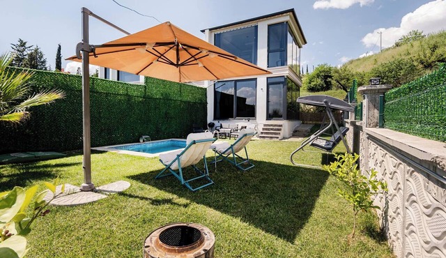 4-Deluxe Villa with Heated Private Pool