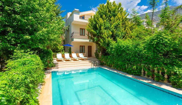5 Bedroom Villa with Sea View in Kalkan Center - Helisonia in Antalya