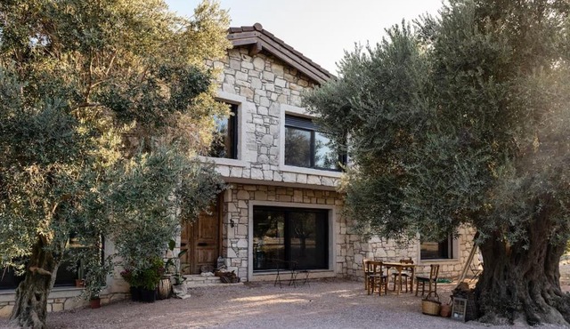 A Fascinating Toscana like home in Urla in Urla