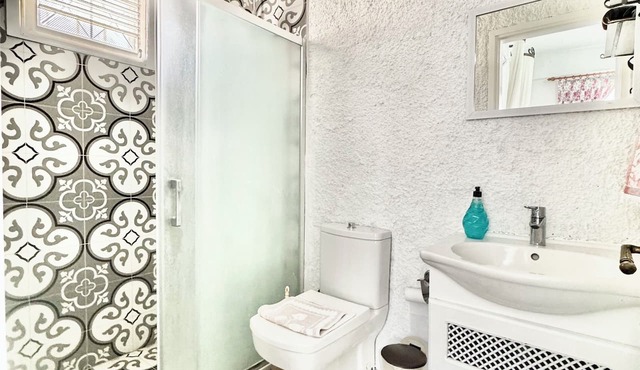 Aisem By Hire Alacati in Cesme
