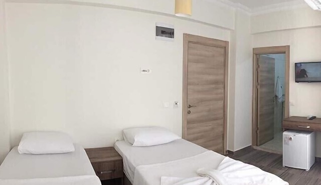 Alpaylar Hotel & Apart in Edremit