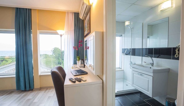 Arsen Hotel in Arsin