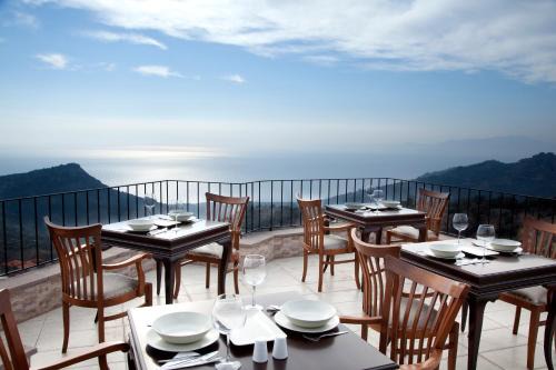 Assos Kayalar Terrace in Sazlı