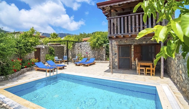 Authentic Stone Villa in Kayaköy – Secluded Pool & Jacuzzi in FETHİYE