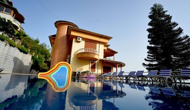 bektaş 1 3+1 lüx villa in Bektas